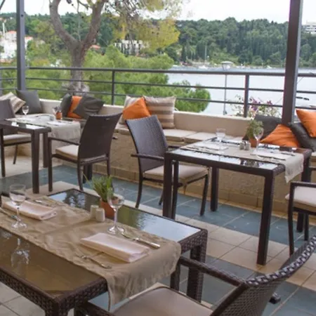Supetar Otel Cavtat