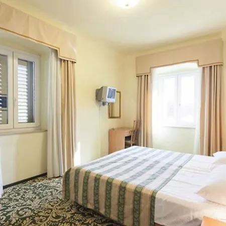 Supetar Hotel